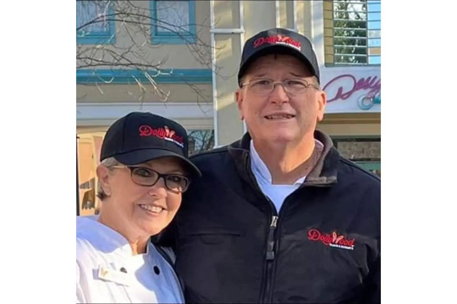 Photo of Mike and Betty Gill.